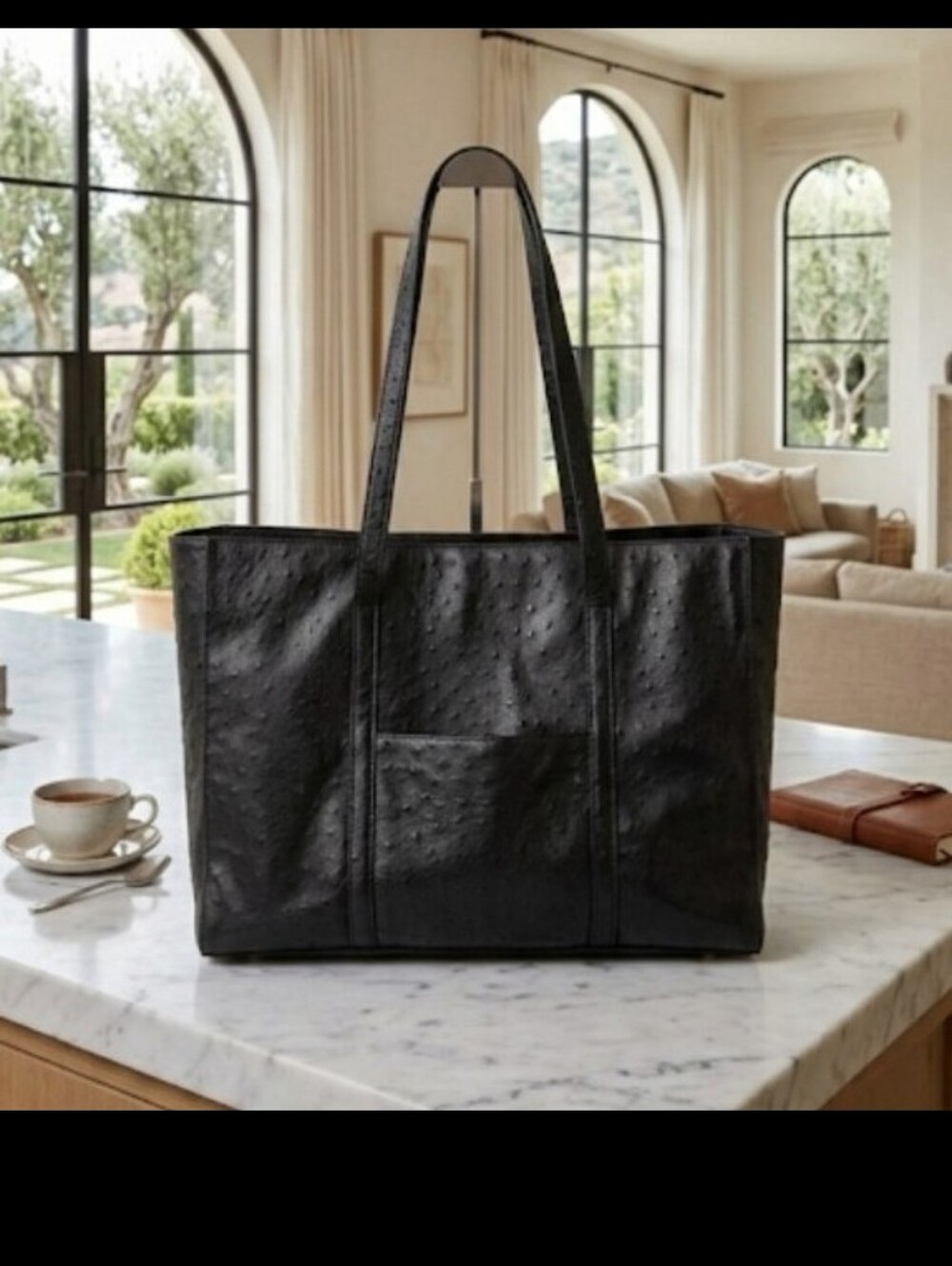 Bueno Classic Black Tote Bag - Sleek Everyday Carry